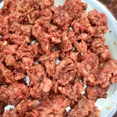 Frozen venison mince dog food with 30% ground bone for calcium